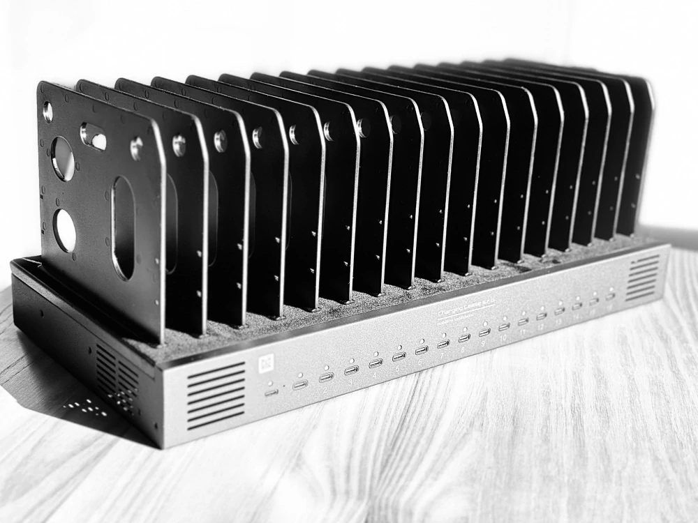 Charging C16 - 62W na port - 1000W celkem